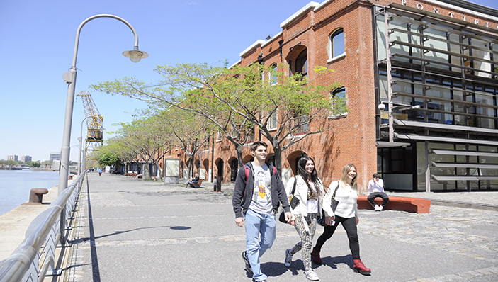 uni_gallery/7c2c0093-bdb0-4587-a42c-25e22a4dddbb.jpg